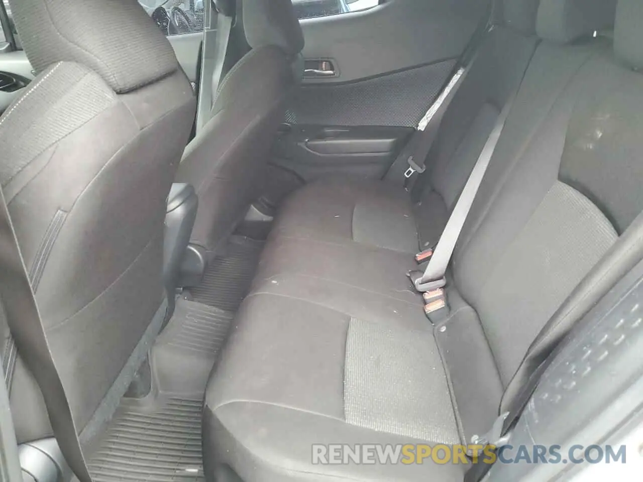 10 Photograph of a damaged car JTNKHMBX8K1021335 TOYOTA C-HR 2019