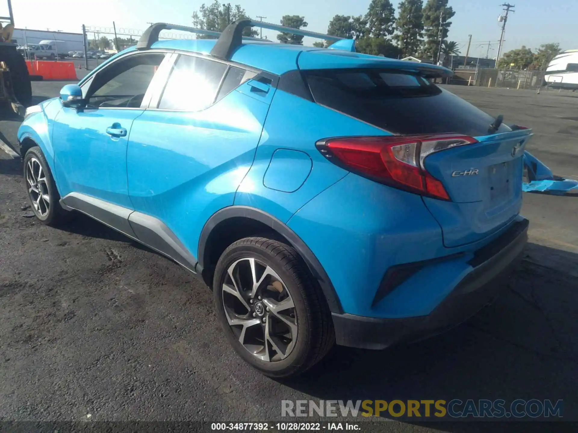 3 Photograph of a damaged car JTNKHMBX8K1031427 TOYOTA C-HR 2019