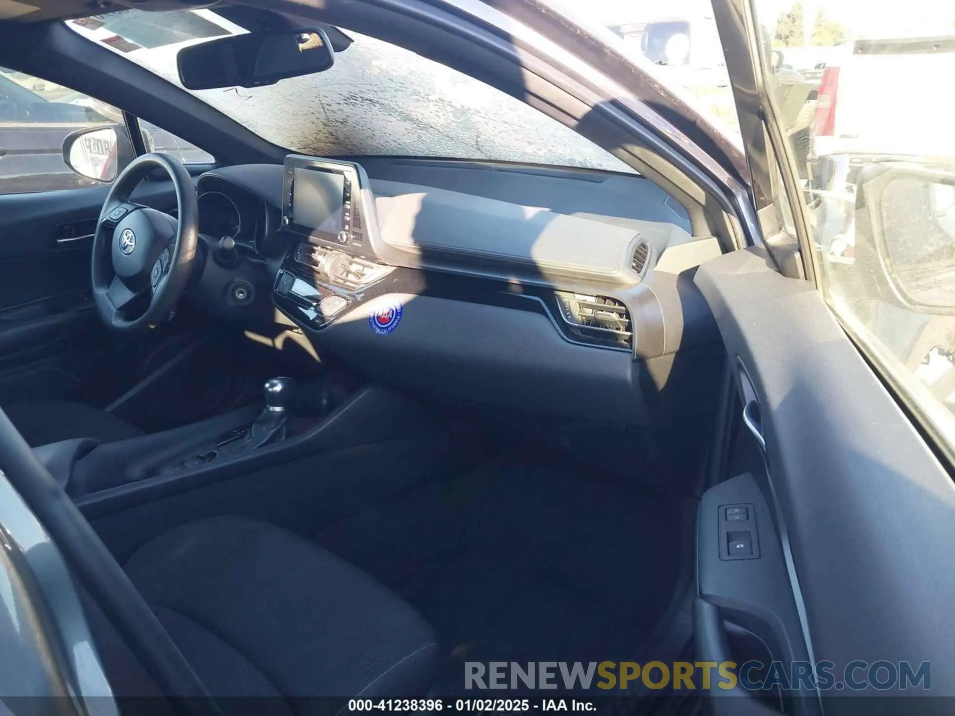 5 Photograph of a damaged car JTNKHMBX8K1037552 TOYOTA C-HR 2019