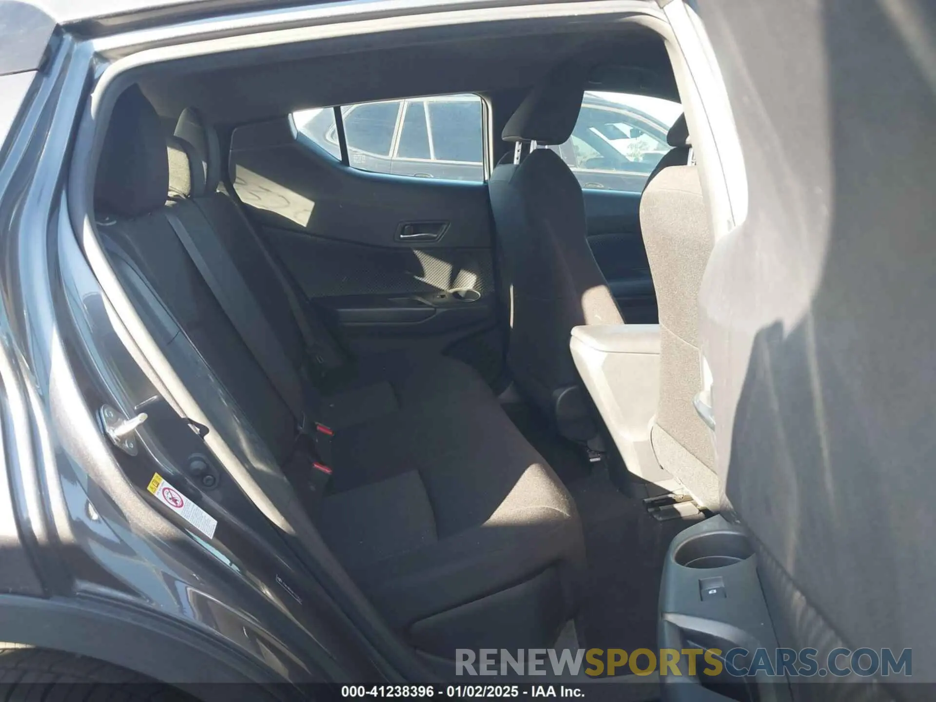 8 Photograph of a damaged car JTNKHMBX8K1037552 TOYOTA C-HR 2019