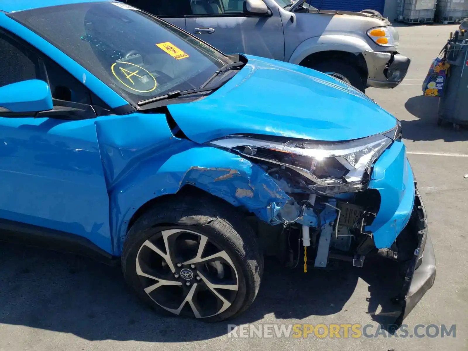 9 Photograph of a damaged car JTNKHMBX8K1043772 TOYOTA C-HR 2019