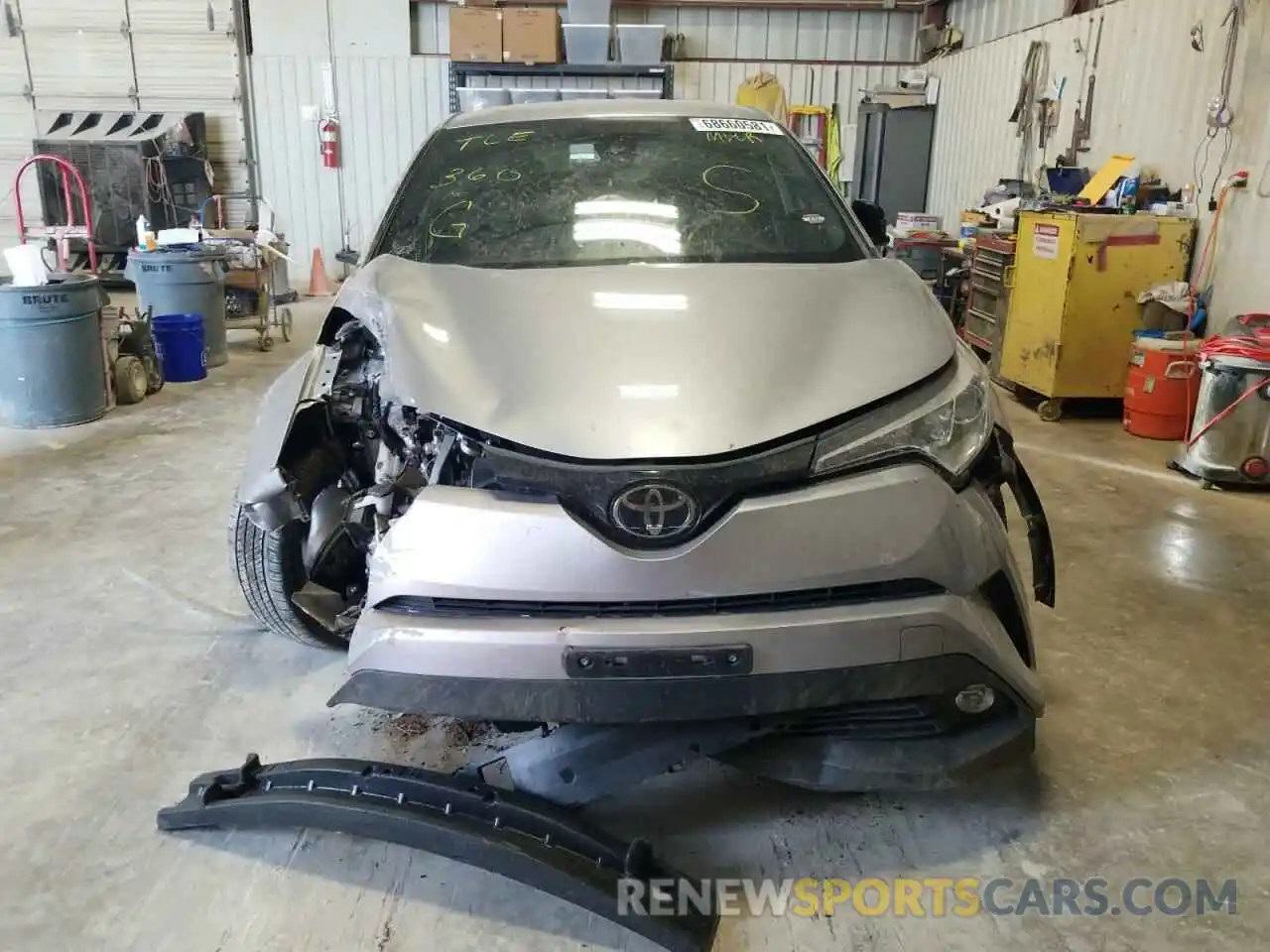 9 Photograph of a damaged car JTNKHMBX8K1052231 TOYOTA C-HR 2019