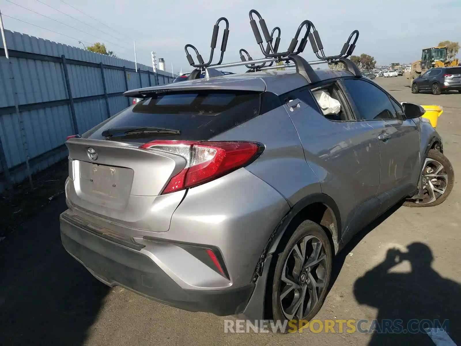 4 Photograph of a damaged car JTNKHMBX8K1052584 TOYOTA C-HR 2019