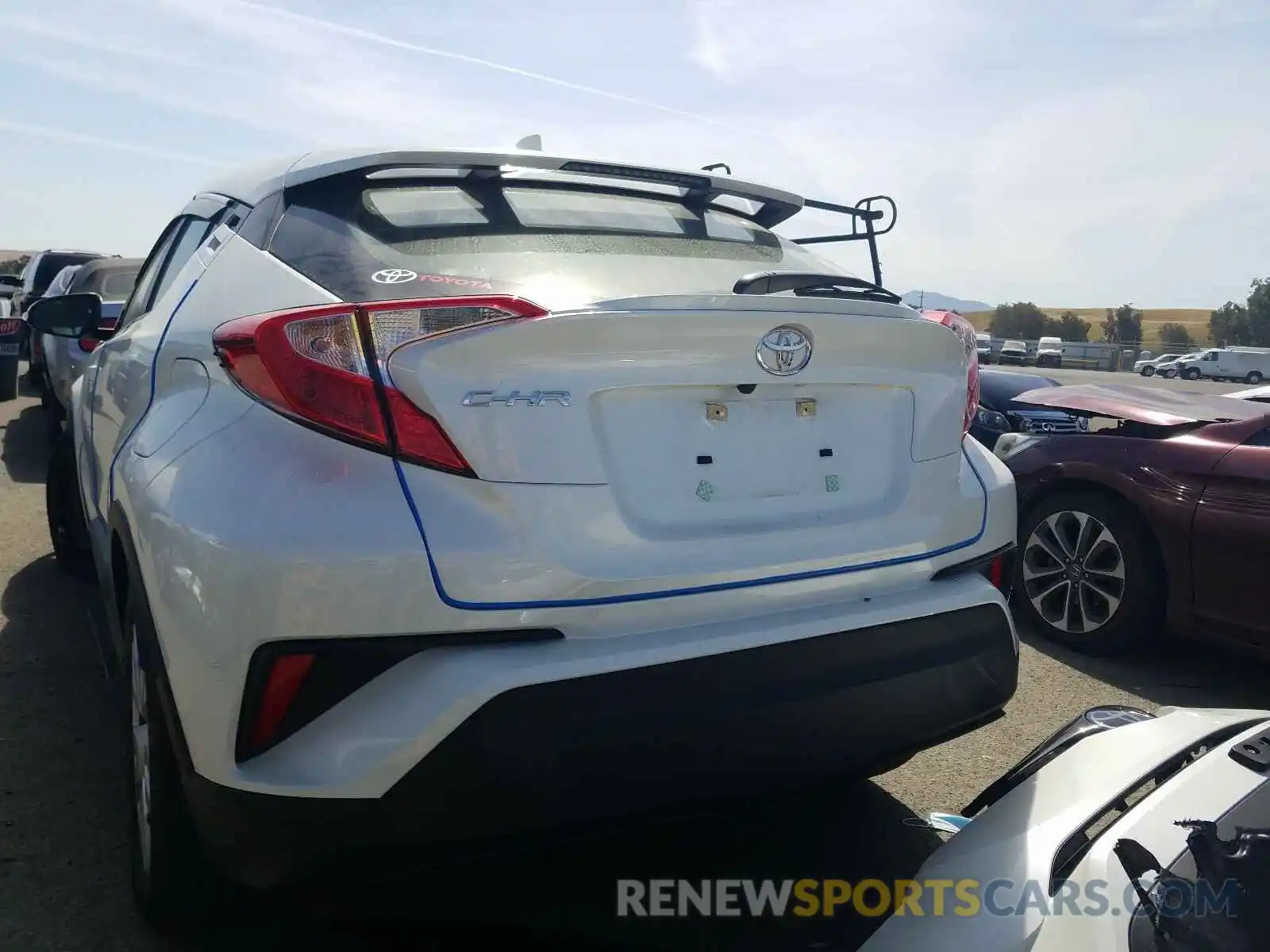 3 Photograph of a damaged car JTNKHMBX8K1053654 TOYOTA C-HR 2019