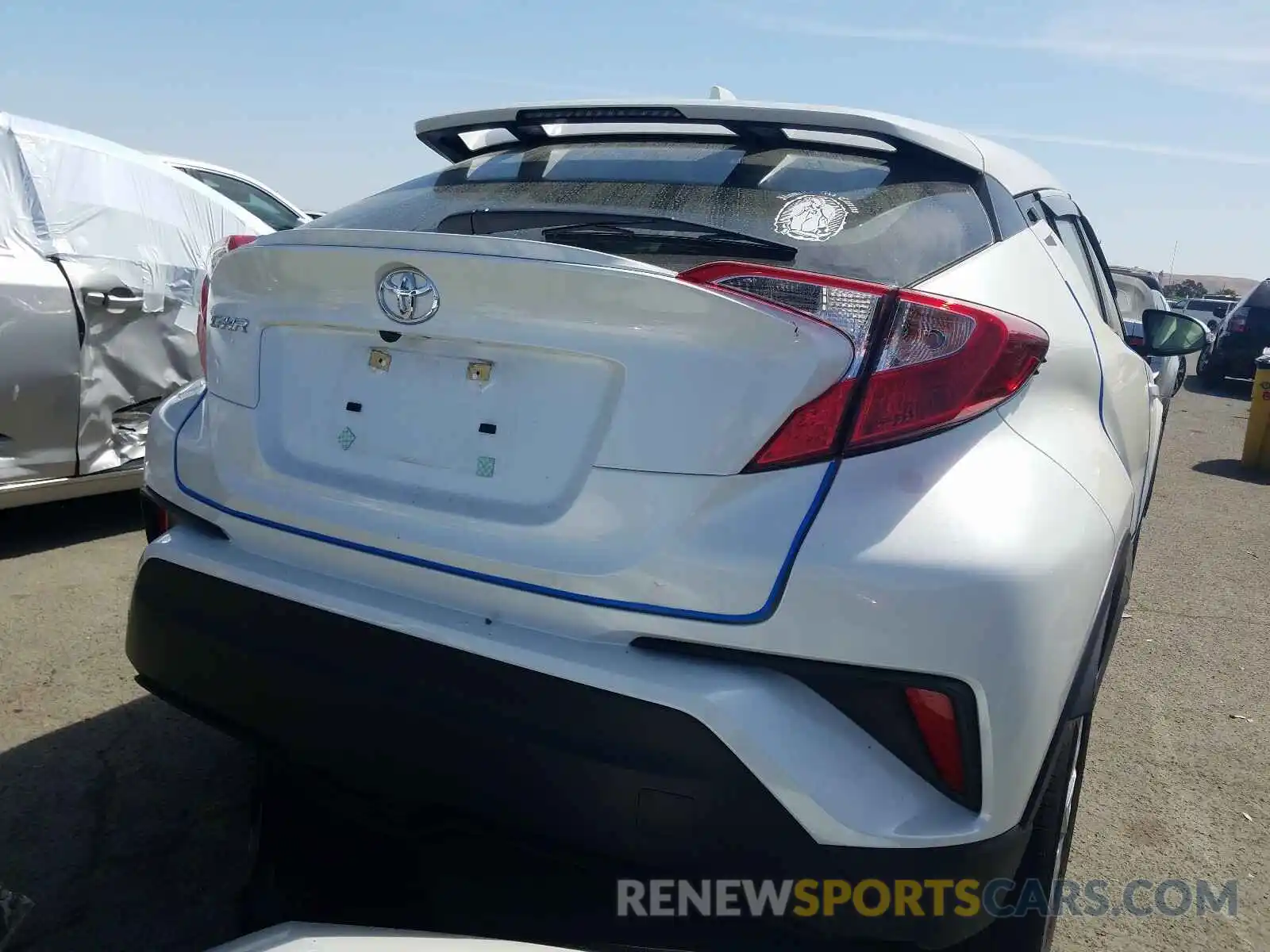 4 Photograph of a damaged car JTNKHMBX8K1053654 TOYOTA C-HR 2019