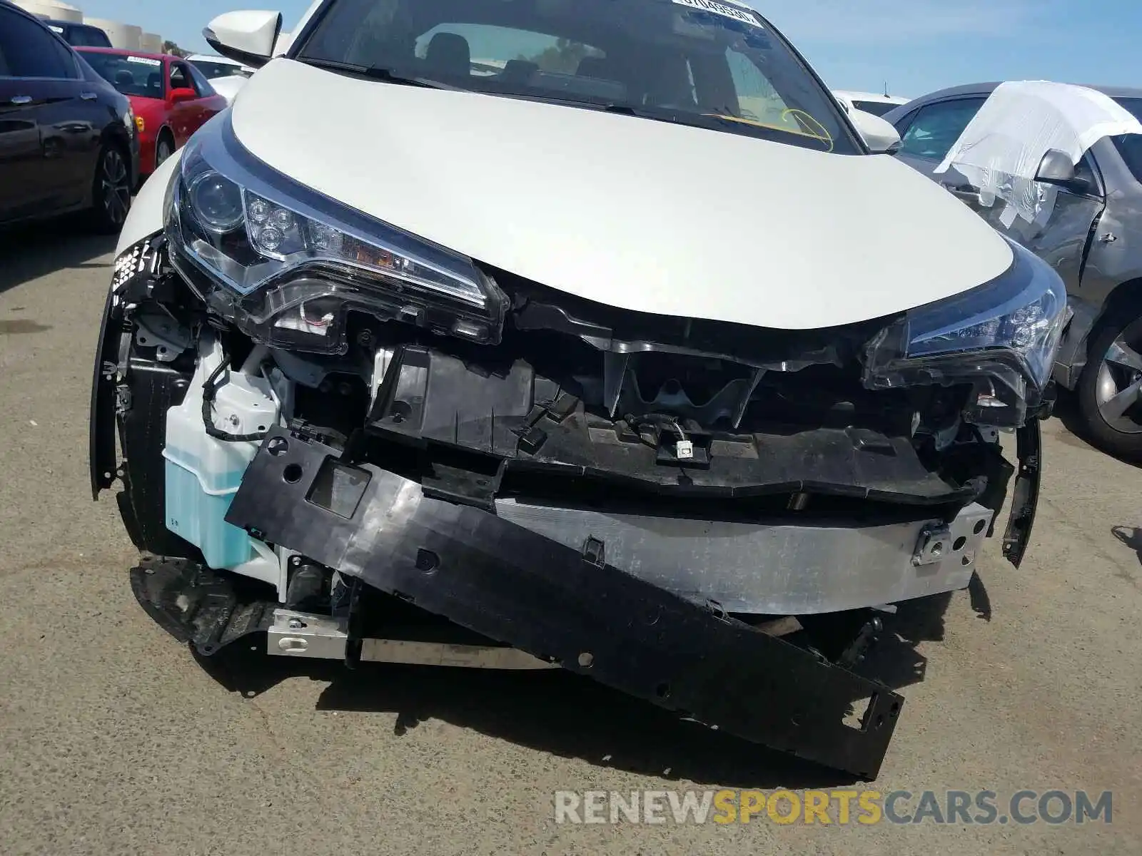 9 Photograph of a damaged car JTNKHMBX8K1053654 TOYOTA C-HR 2019