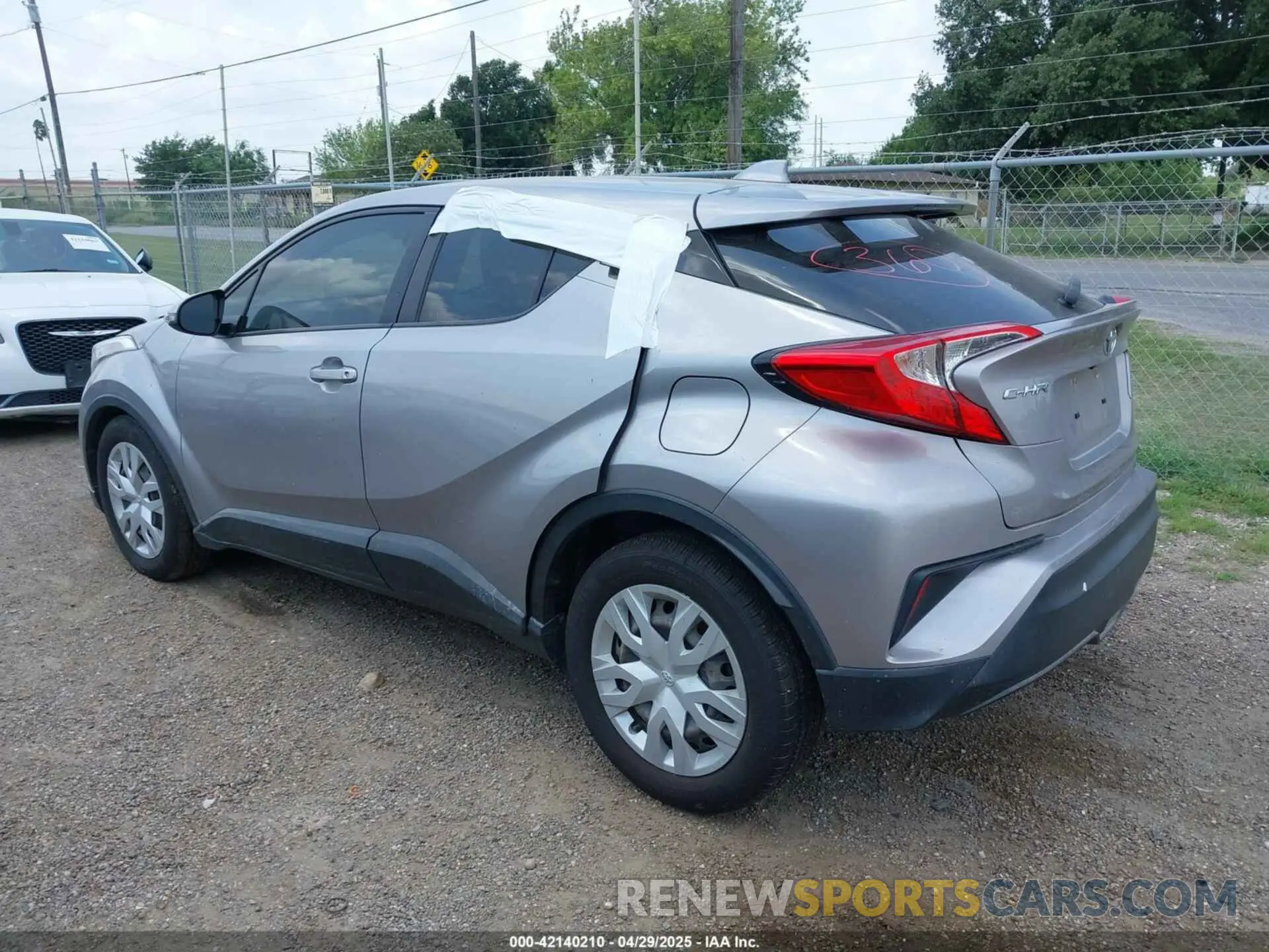 3 Photograph of a damaged car JTNKHMBX9K1014121 TOYOTA C-HR 2019