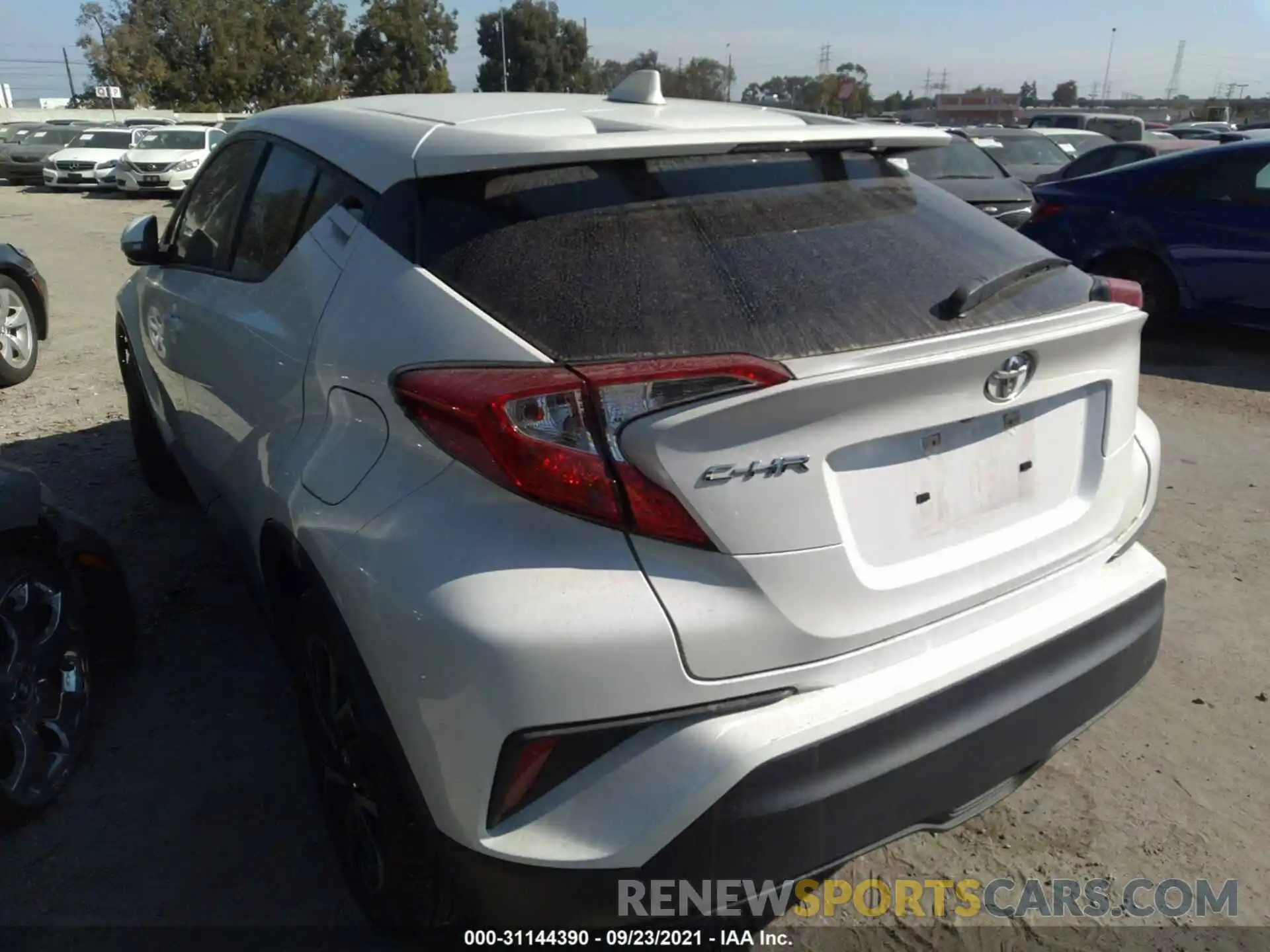 3 Photograph of a damaged car JTNKHMBX9K1040752 TOYOTA C-HR 2019