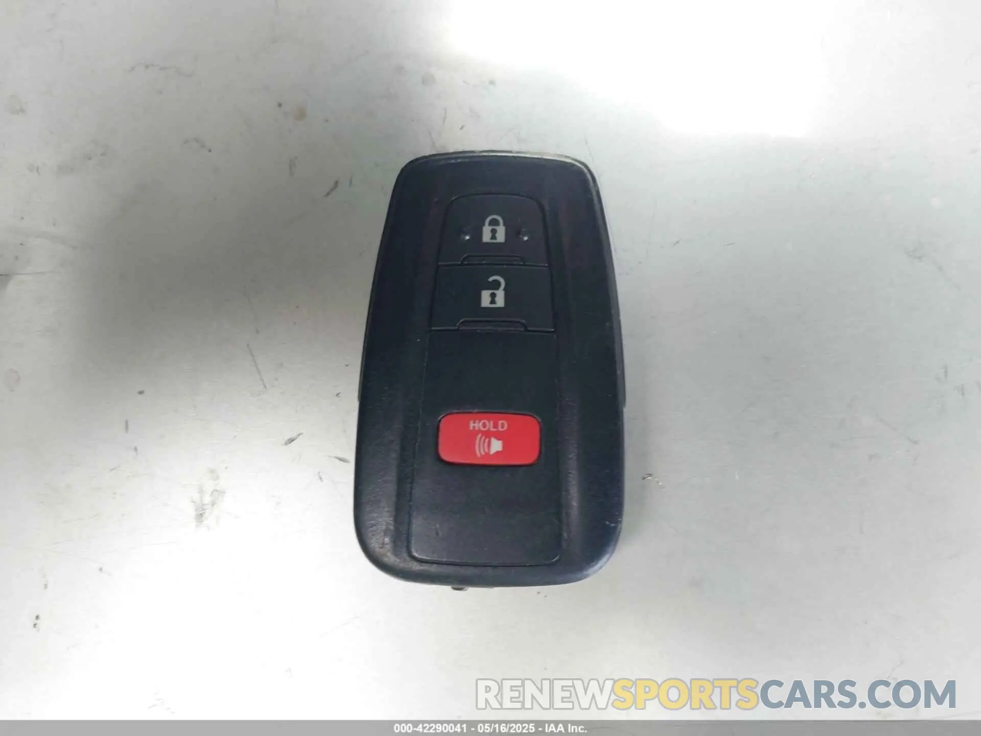 11 Photograph of a damaged car JTNKHMBX9K1046003 TOYOTA C-HR 2019