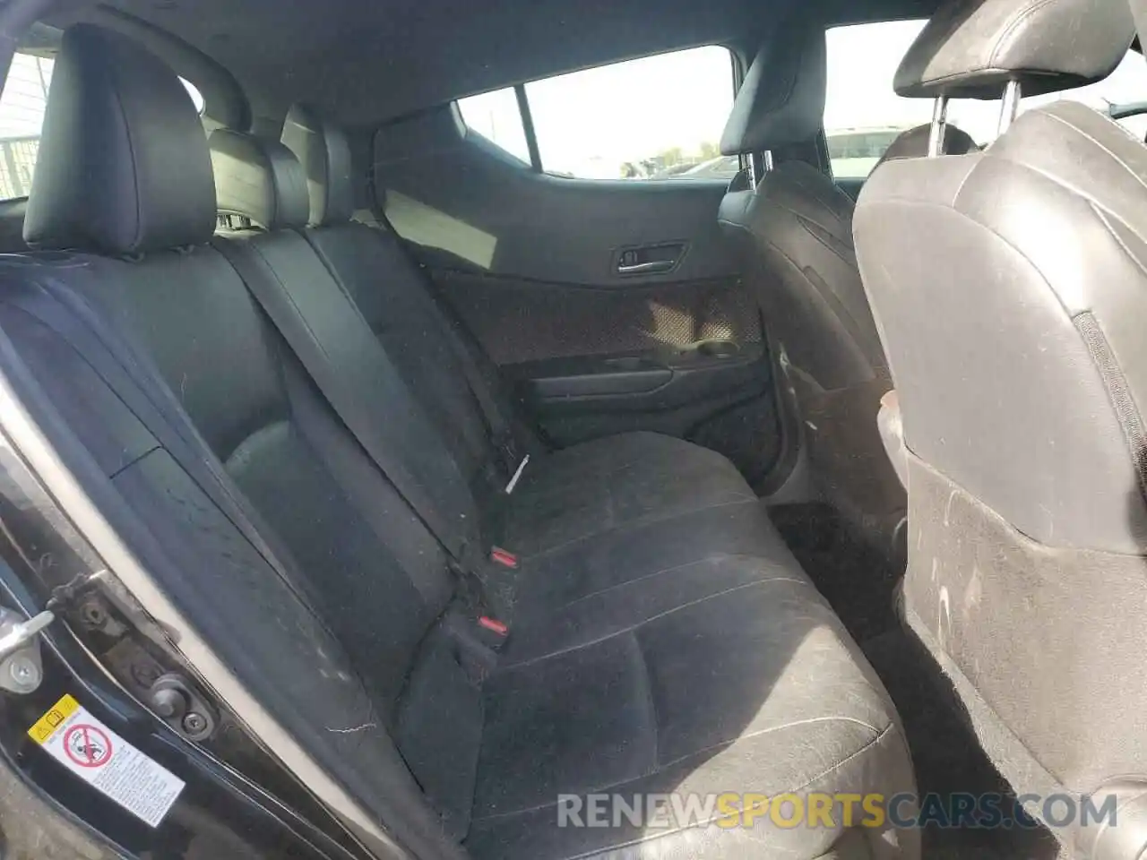 10 Photograph of a damaged car JTNKHMBX9K1047491 TOYOTA C-HR 2019