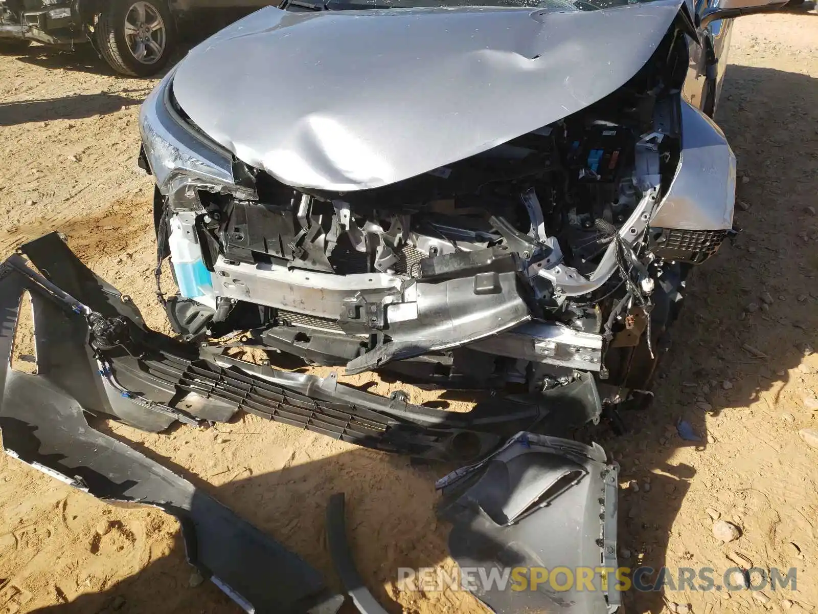 9 Photograph of a damaged car JTNKHMBX9K1052027 TOYOTA C-HR 2019