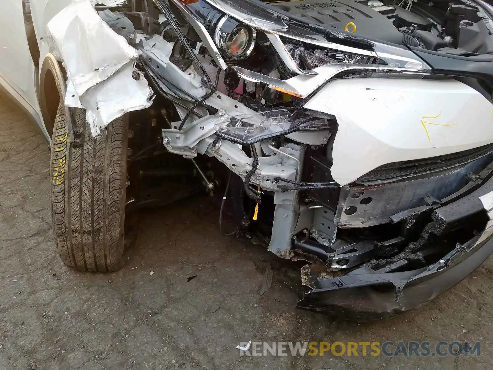 9 Photograph of a damaged car JTNKHMBX9K1059110 TOYOTA C-HR 2019