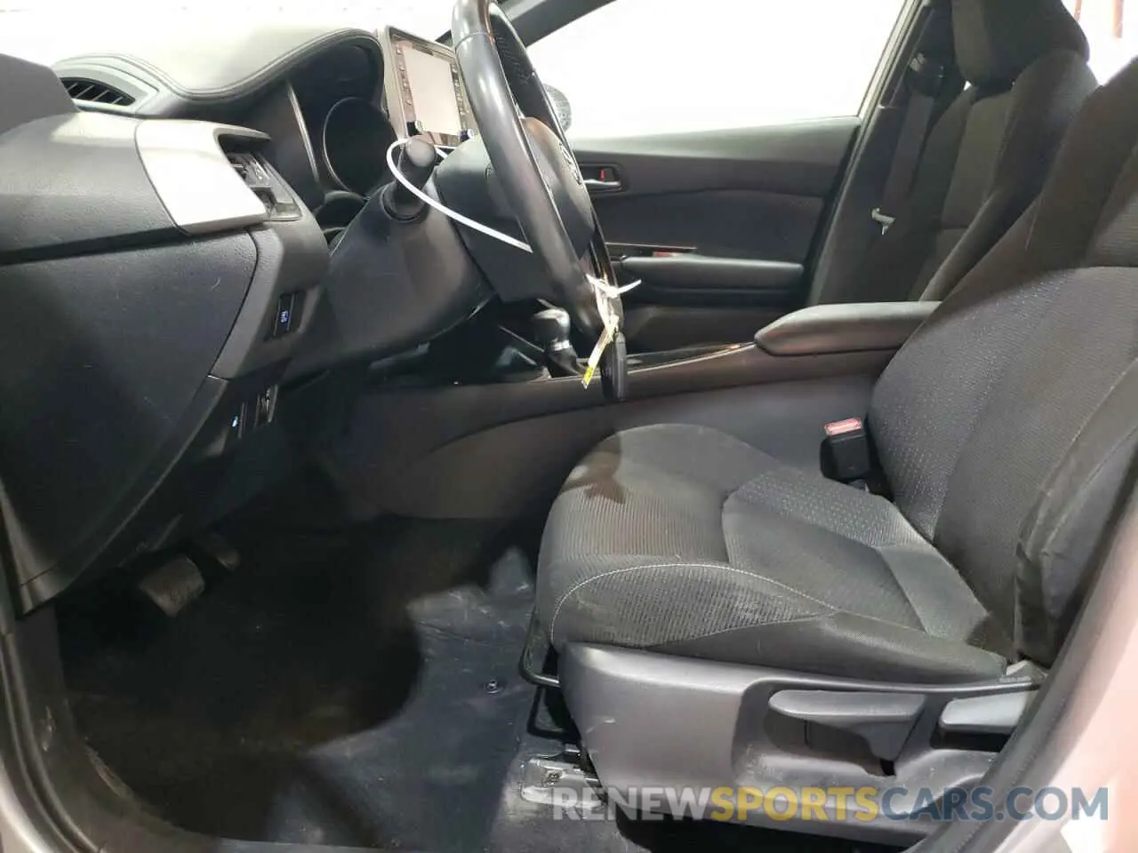 7 Photograph of a damaged car JTNKHMBX9K1061004 TOYOTA C-HR 2019