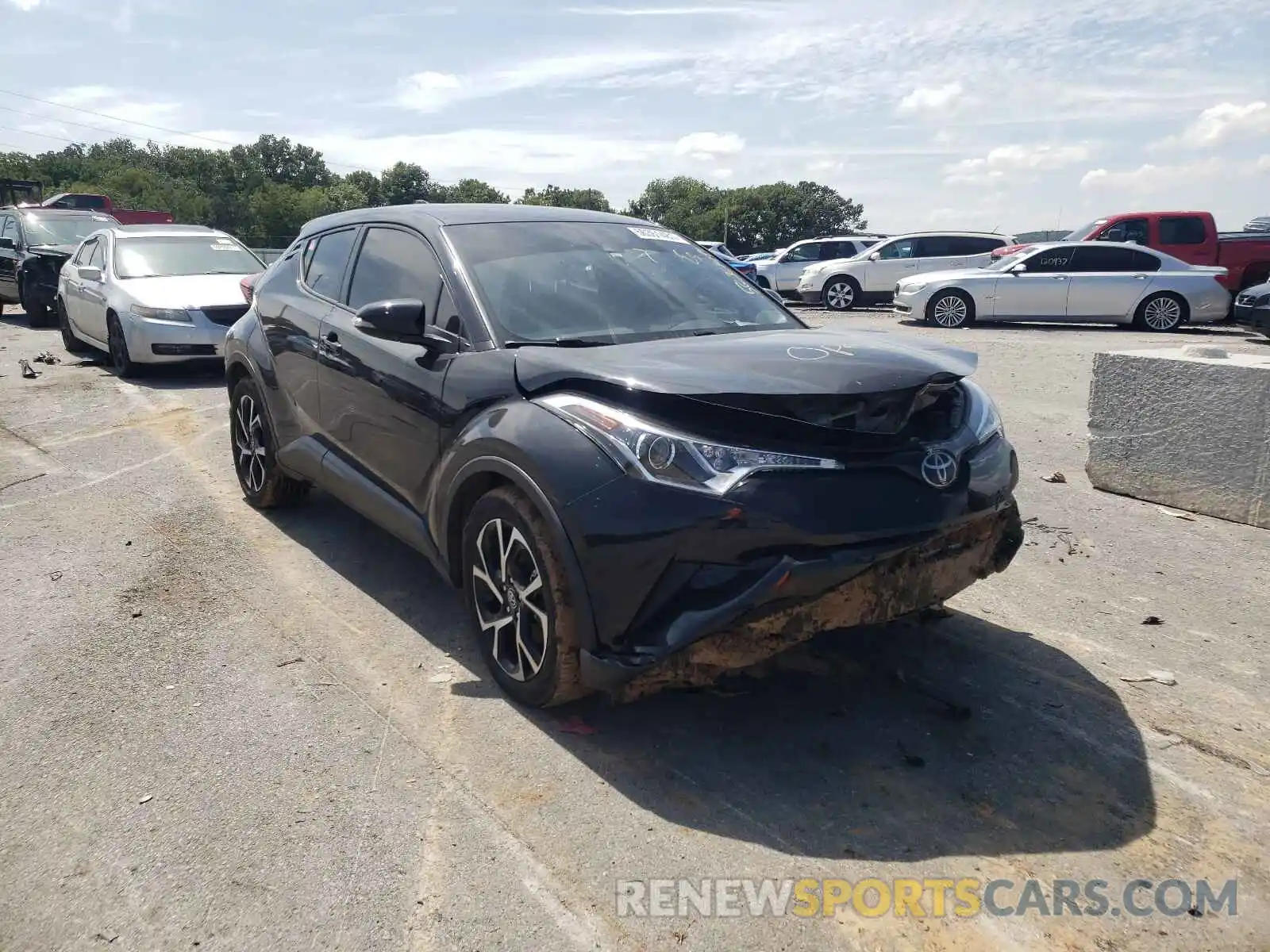 1 Photograph of a damaged car JTNKHMBXXK1016086 TOYOTA C-HR 2019