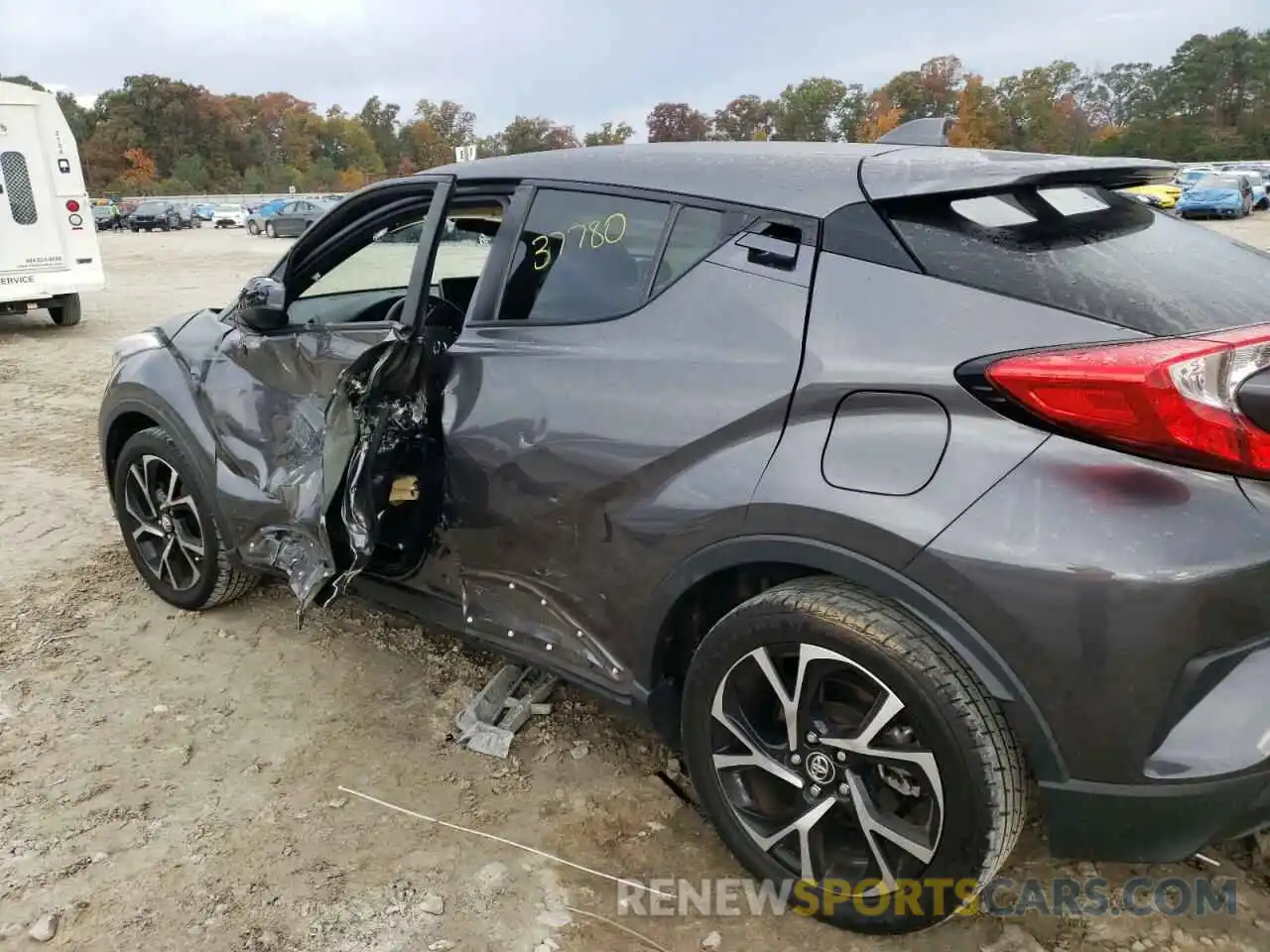 9 Photograph of a damaged car JTNKHMBXXK1018243 TOYOTA C-HR 2019