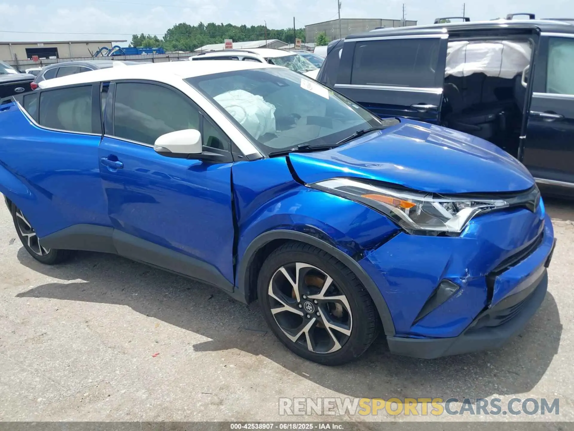 1 Photograph of a damaged car JTNKHMBXXK1020459 TOYOTA C-HR 2019