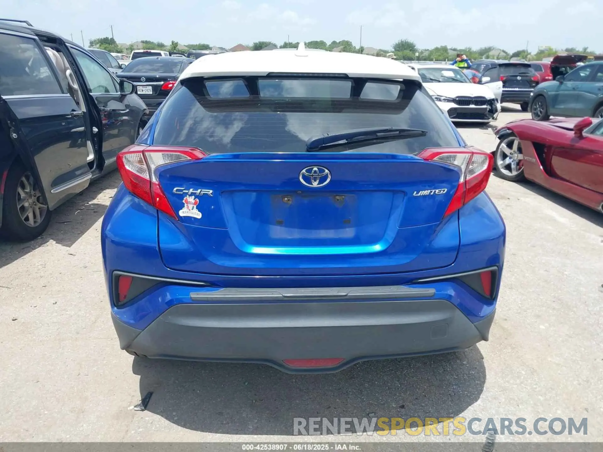15 Photograph of a damaged car JTNKHMBXXK1020459 TOYOTA C-HR 2019