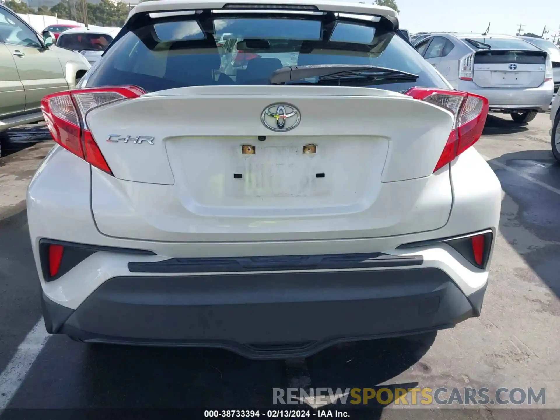 16 Photograph of a damaged car JTNKHMBXXK1051923 TOYOTA C-HR 2019