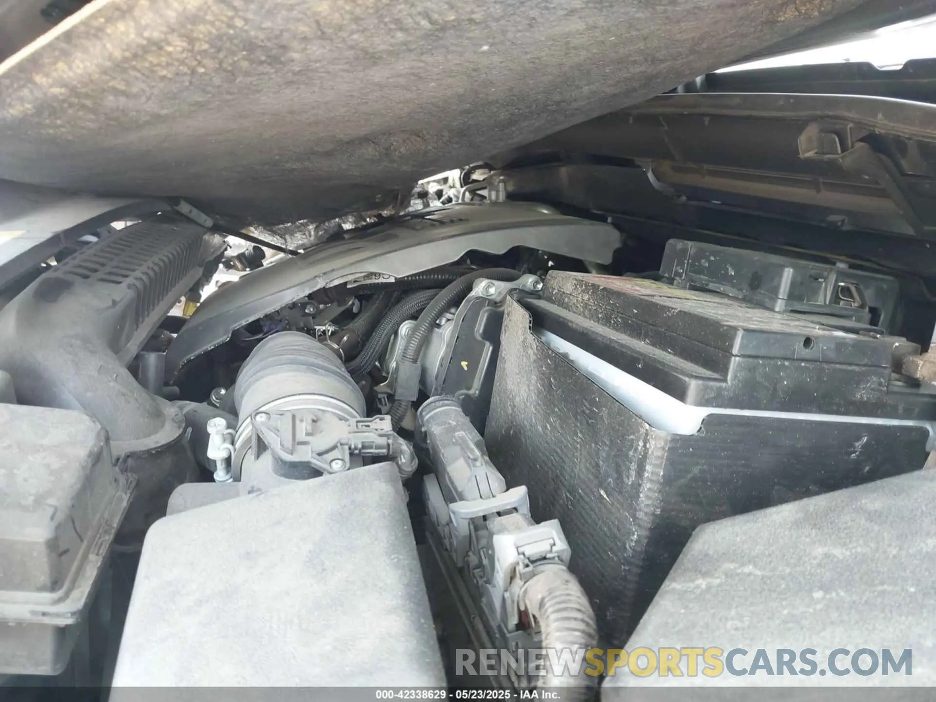 10 Photograph of a damaged car JTNKHMBXXK1058886 TOYOTA C-HR 2019