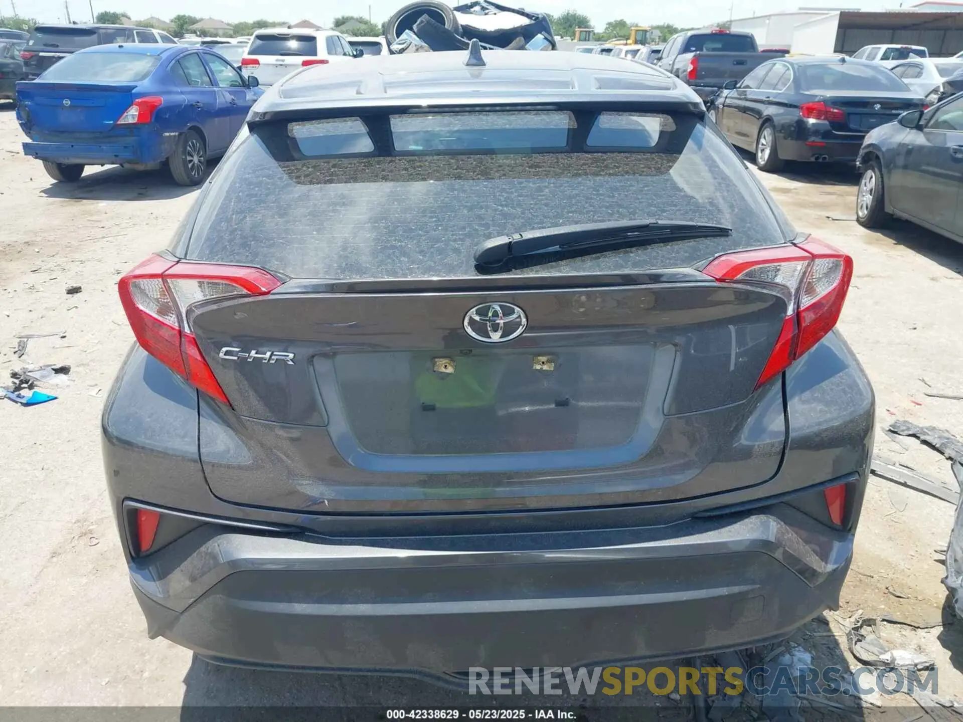 15 Photograph of a damaged car JTNKHMBXXK1058886 TOYOTA C-HR 2019