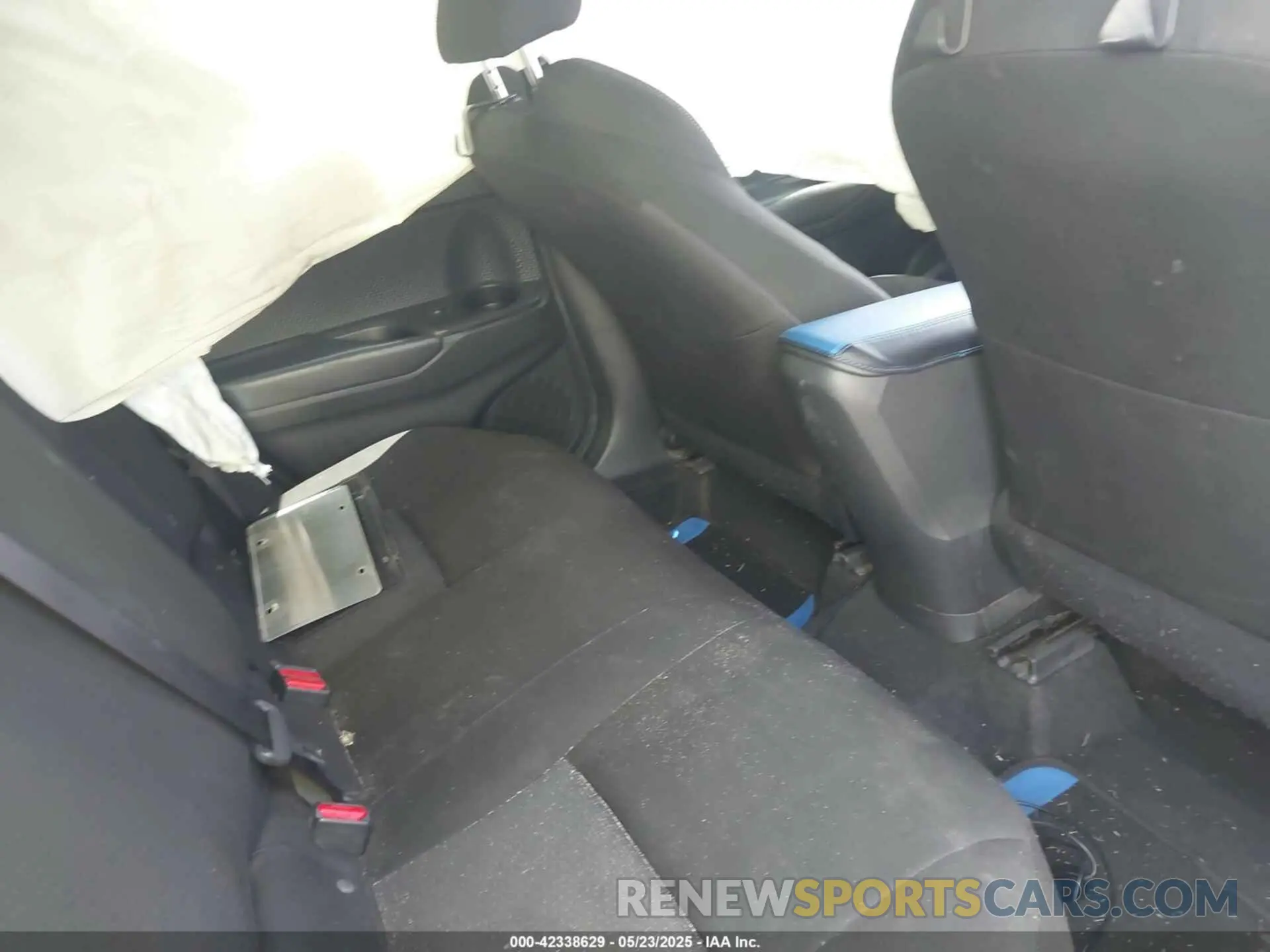 8 Photograph of a damaged car JTNKHMBXXK1058886 TOYOTA C-HR 2019