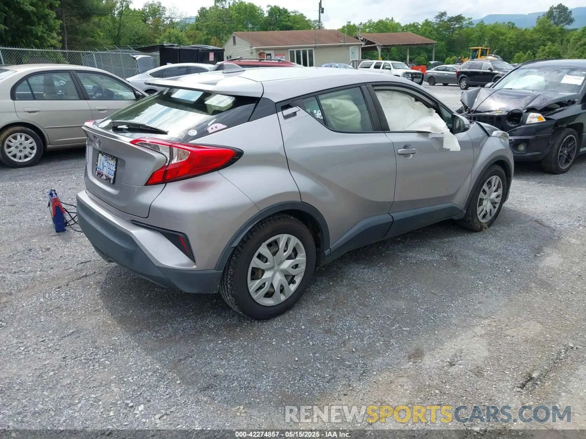 4 Photograph of a damaged car JTNKHMBXXK1060315 TOYOTA C-HR 2019