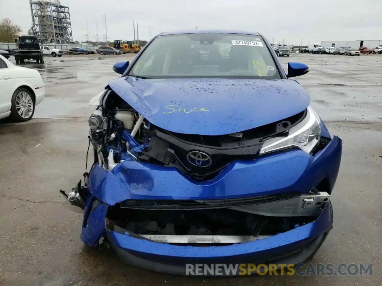 9 Photograph of a damaged car JTNKHMBXXK1061612 TOYOTA C-HR 2019