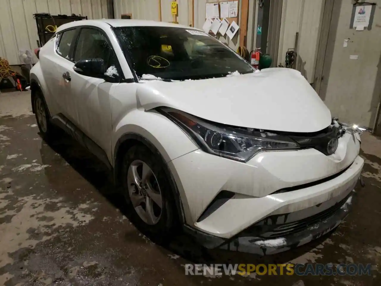 1 Photograph of a damaged car NMTKHMBX0KR078148 TOYOTA C-HR 2019