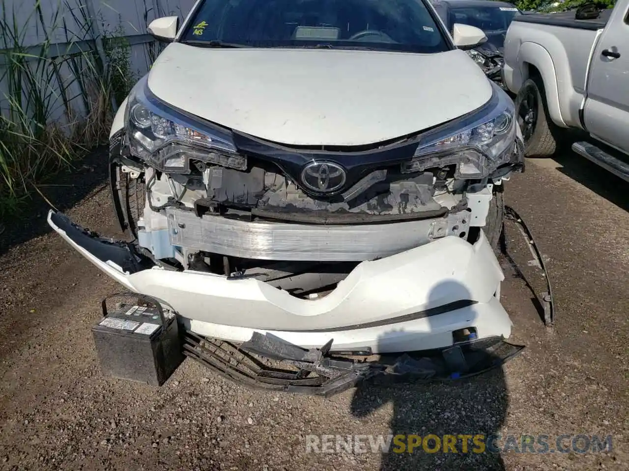 9 Photograph of a damaged car NMTKHMBX0KR078585 TOYOTA C-HR 2019