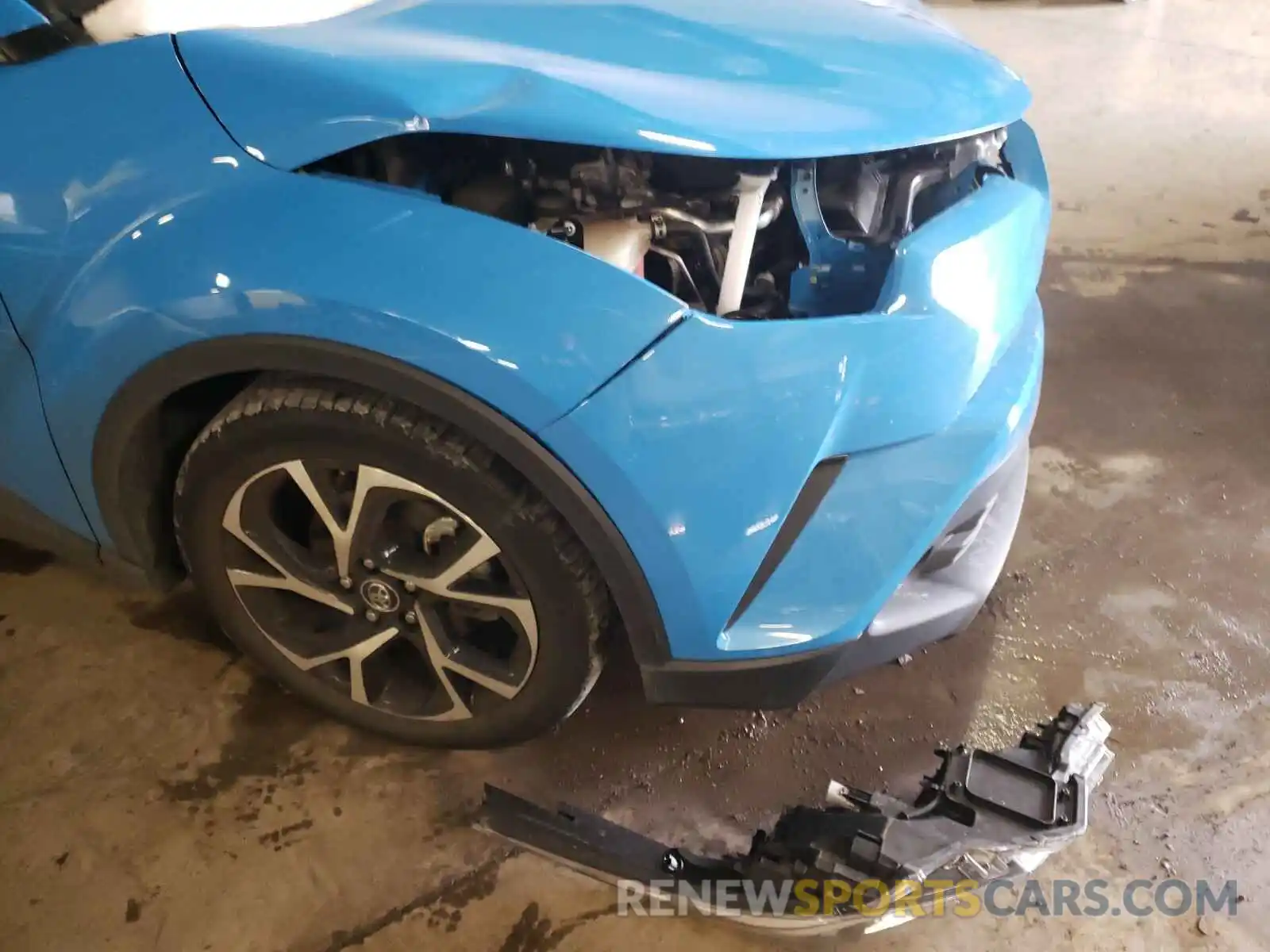 9 Photograph of a damaged car NMTKHMBX0KR085567 TOYOTA C-HR 2019