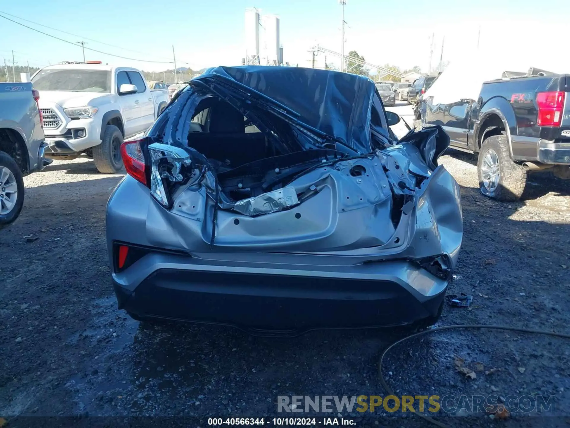 17 Photograph of a damaged car NMTKHMBX0KR093085 TOYOTA C-HR 2019