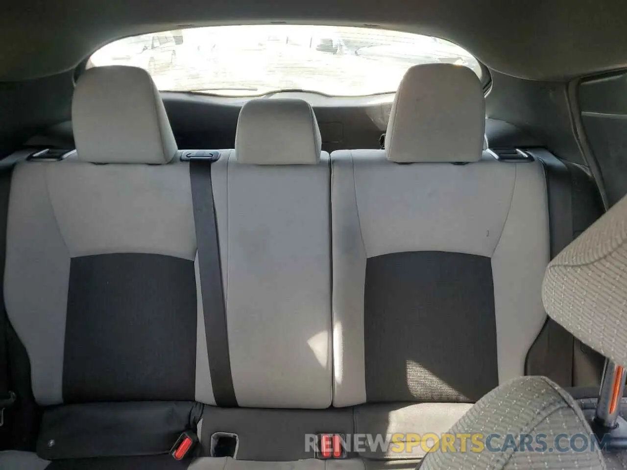 10 Photograph of a damaged car NMTKHMBX0KR100407 TOYOTA C-HR 2019
