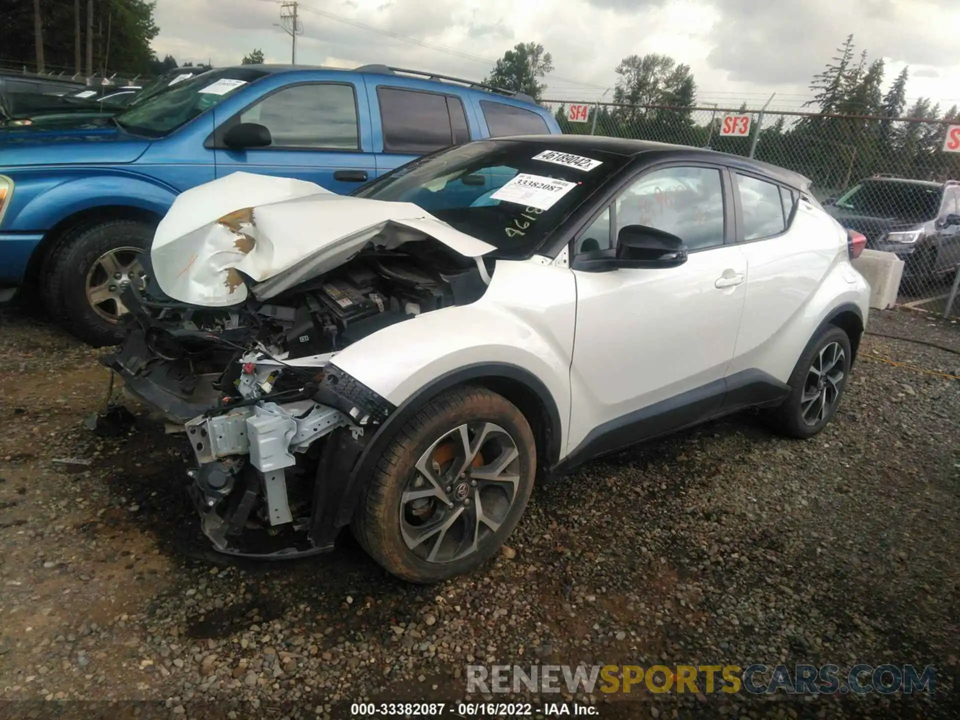 2 Photograph of a damaged car NMTKHMBX1KR077509 TOYOTA C-HR 2019