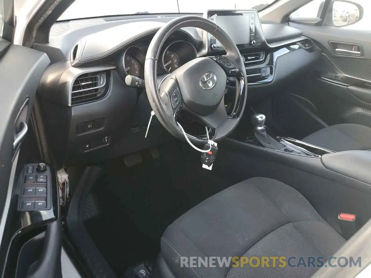 8 Photograph of a damaged car NMTKHMBX1KR078773 TOYOTA C-HR 2019