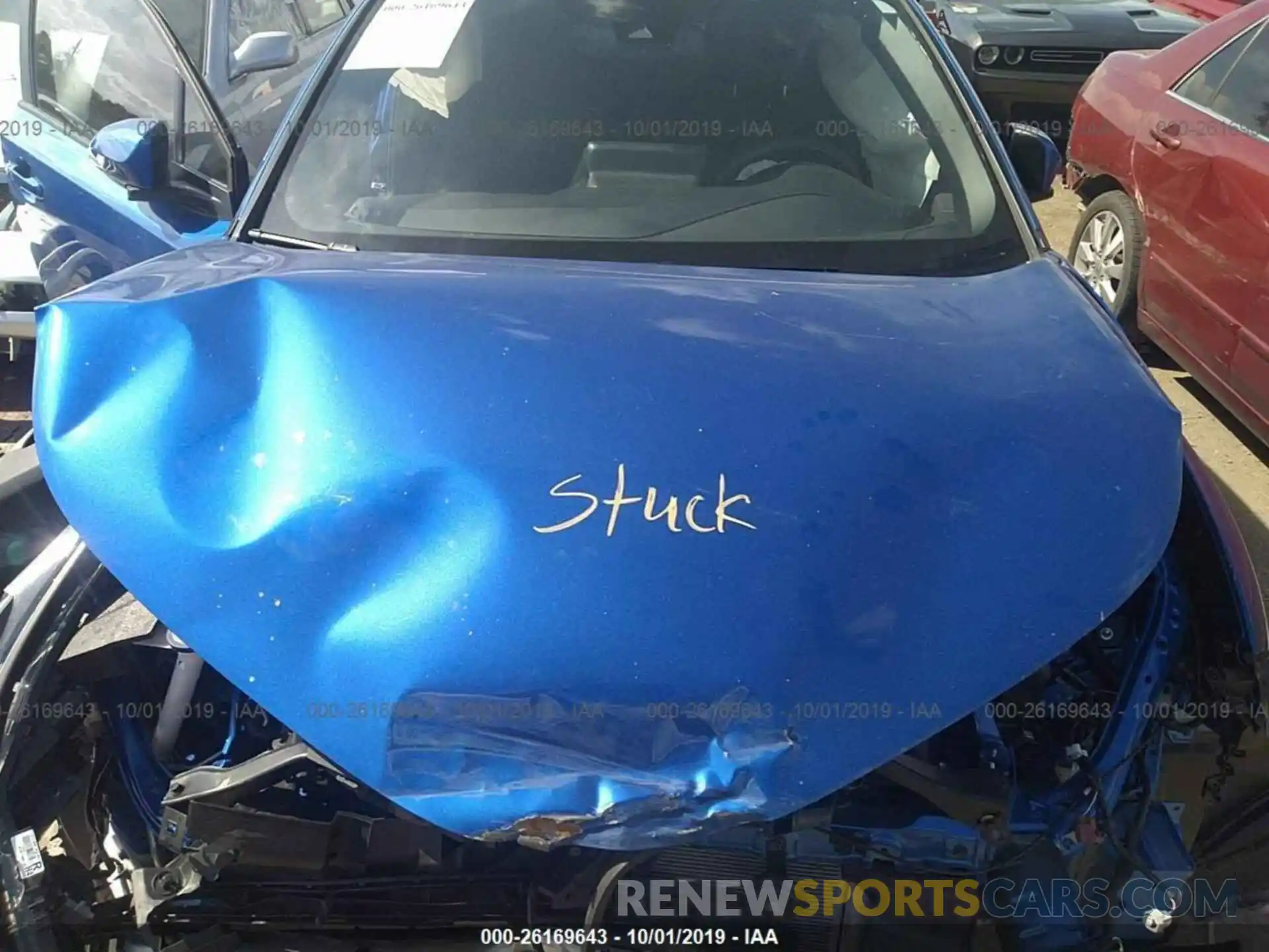 10 Photograph of a damaged car NMTKHMBX1KR081592 TOYOTA C-HR 2019