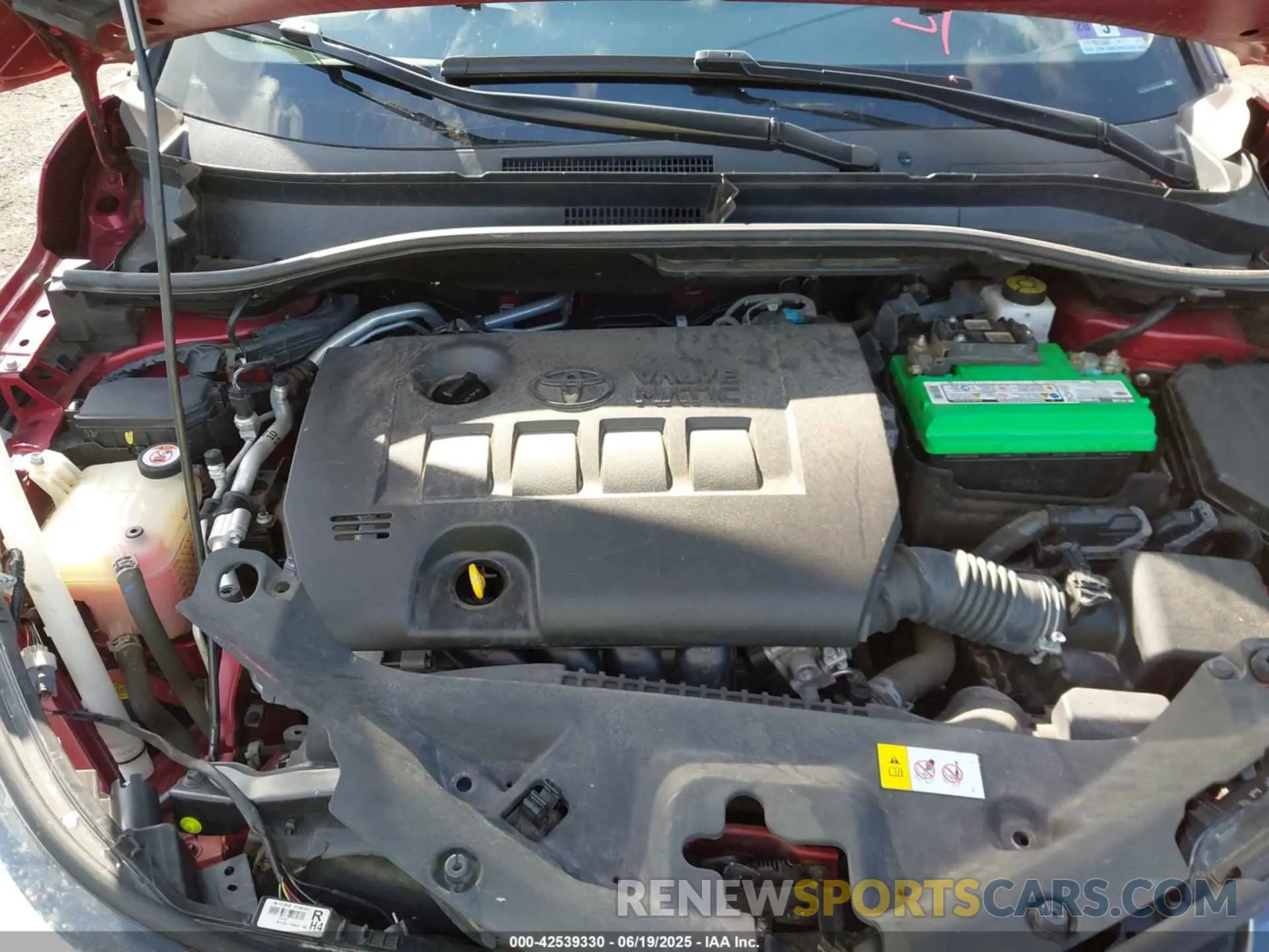 10 Photograph of a damaged car NMTKHMBX1KR083911 TOYOTA C-HR 2019