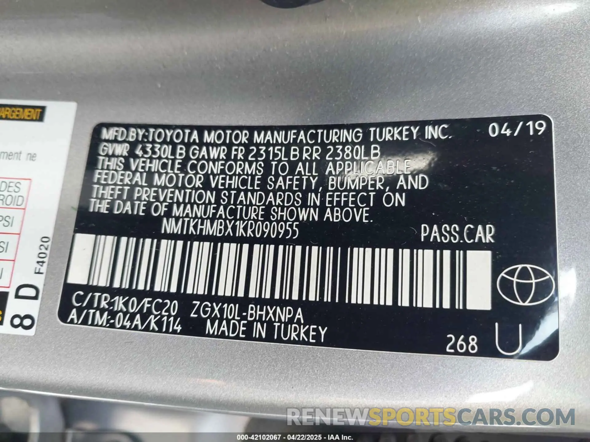 9 Photograph of a damaged car NMTKHMBX1KR090955 TOYOTA C-HR 2019