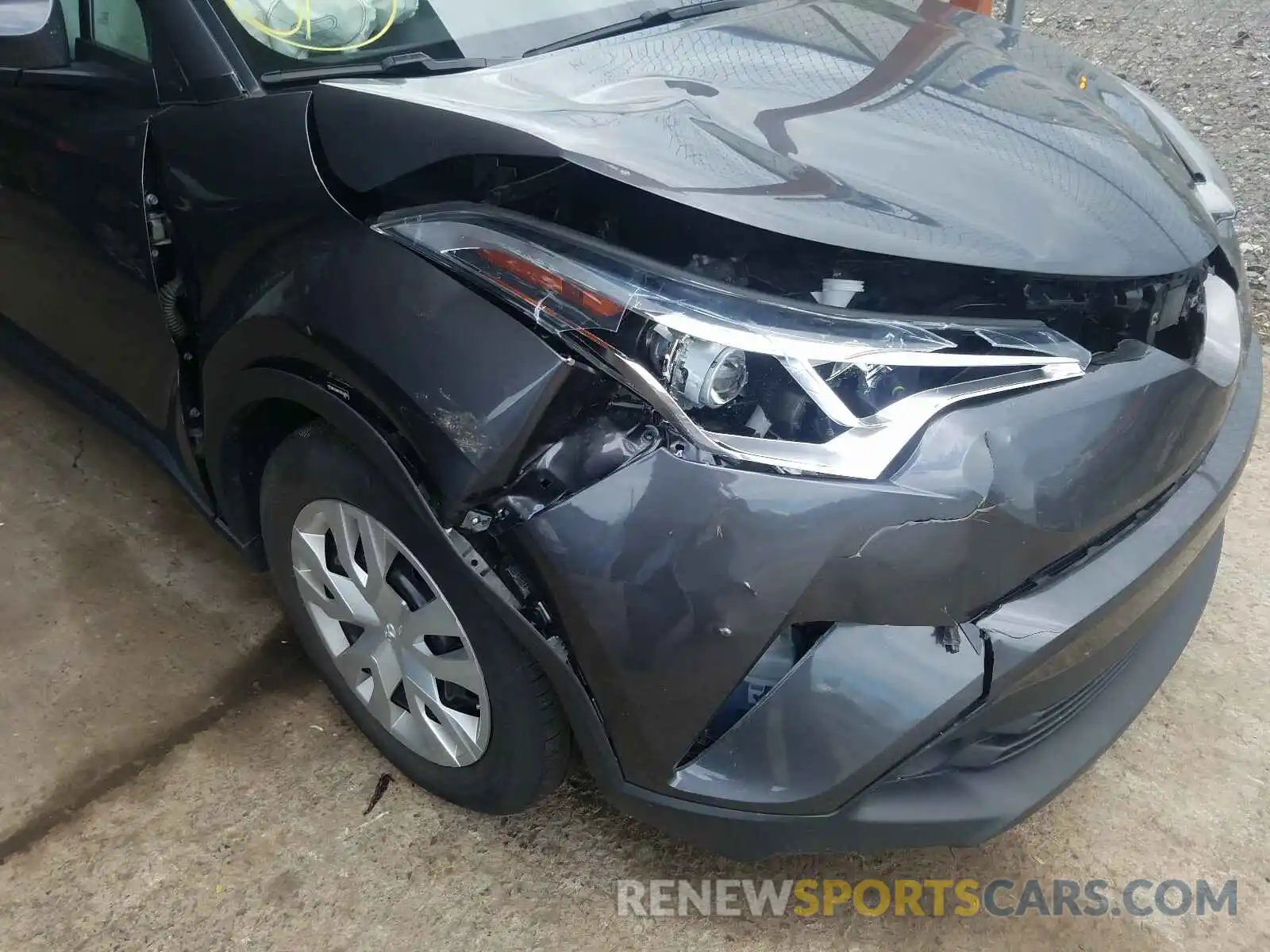 9 Photograph of a damaged car NMTKHMBX2KR068964 TOYOTA C-HR 2019