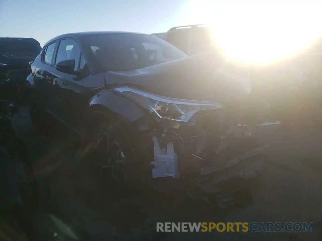 1 Photograph of a damaged car NMTKHMBX2KR076286 TOYOTA C-HR 2019