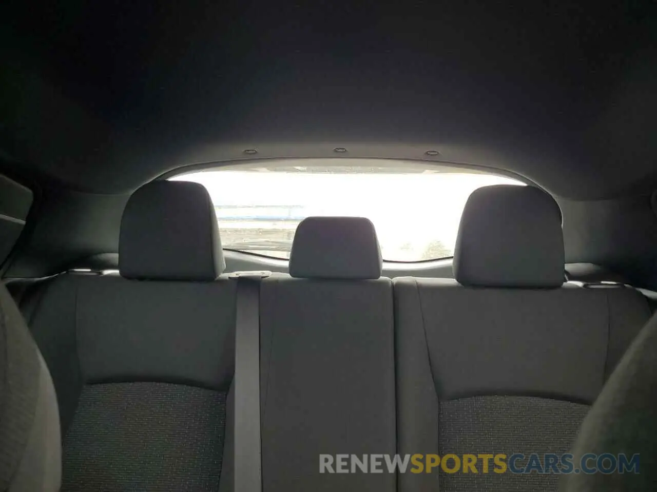 10 Photograph of a damaged car NMTKHMBX2KR076787 TOYOTA C-HR 2019