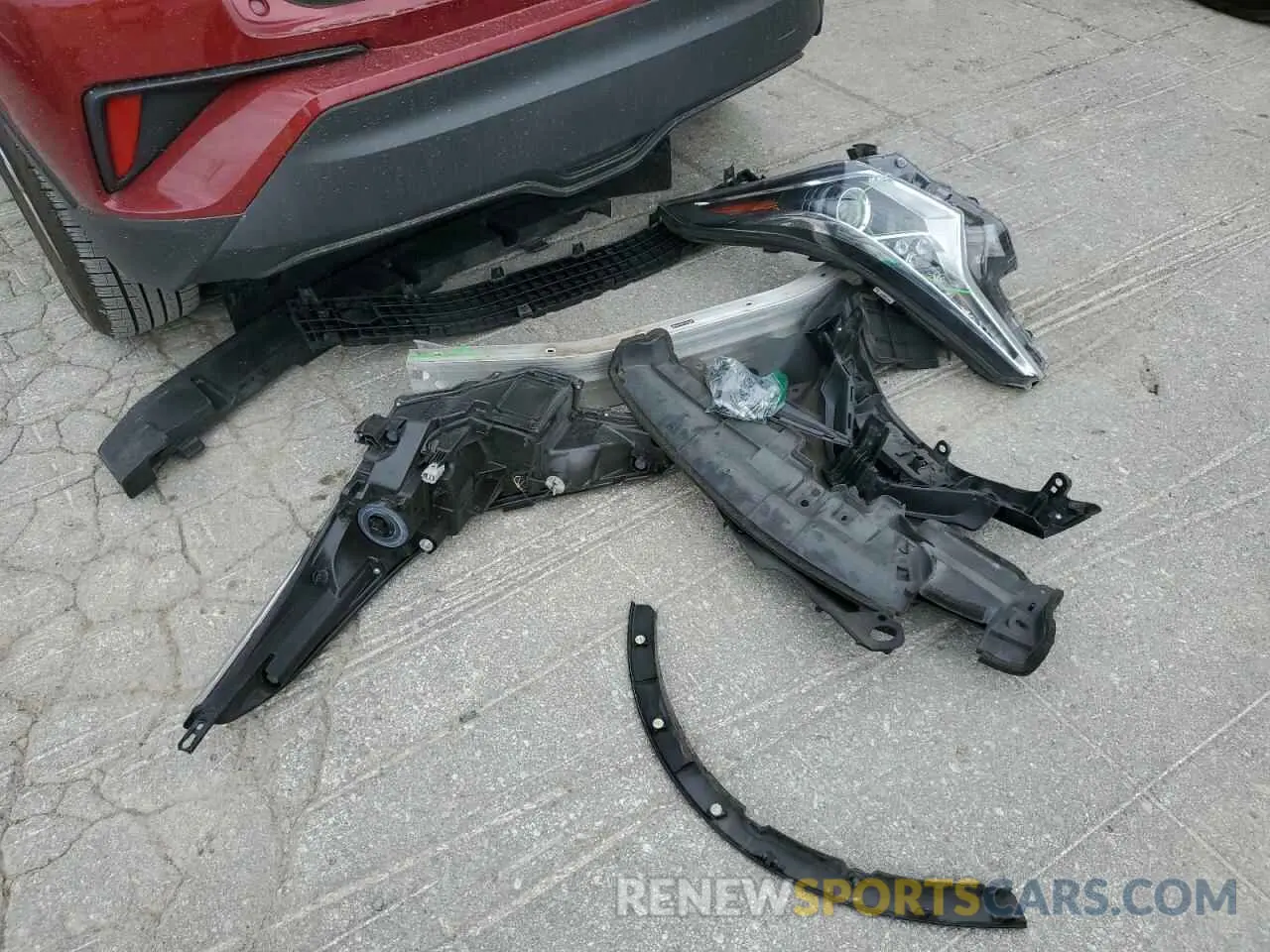 15 Photograph of a damaged car NMTKHMBX2KR076787 TOYOTA C-HR 2019
