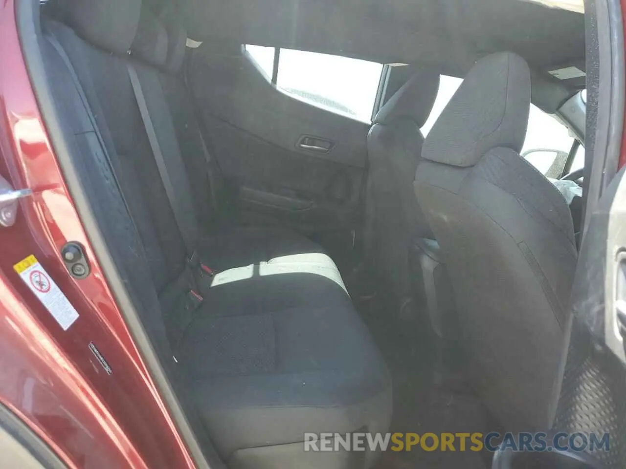 11 Photograph of a damaged car NMTKHMBX2KR082945 TOYOTA C-HR 2019