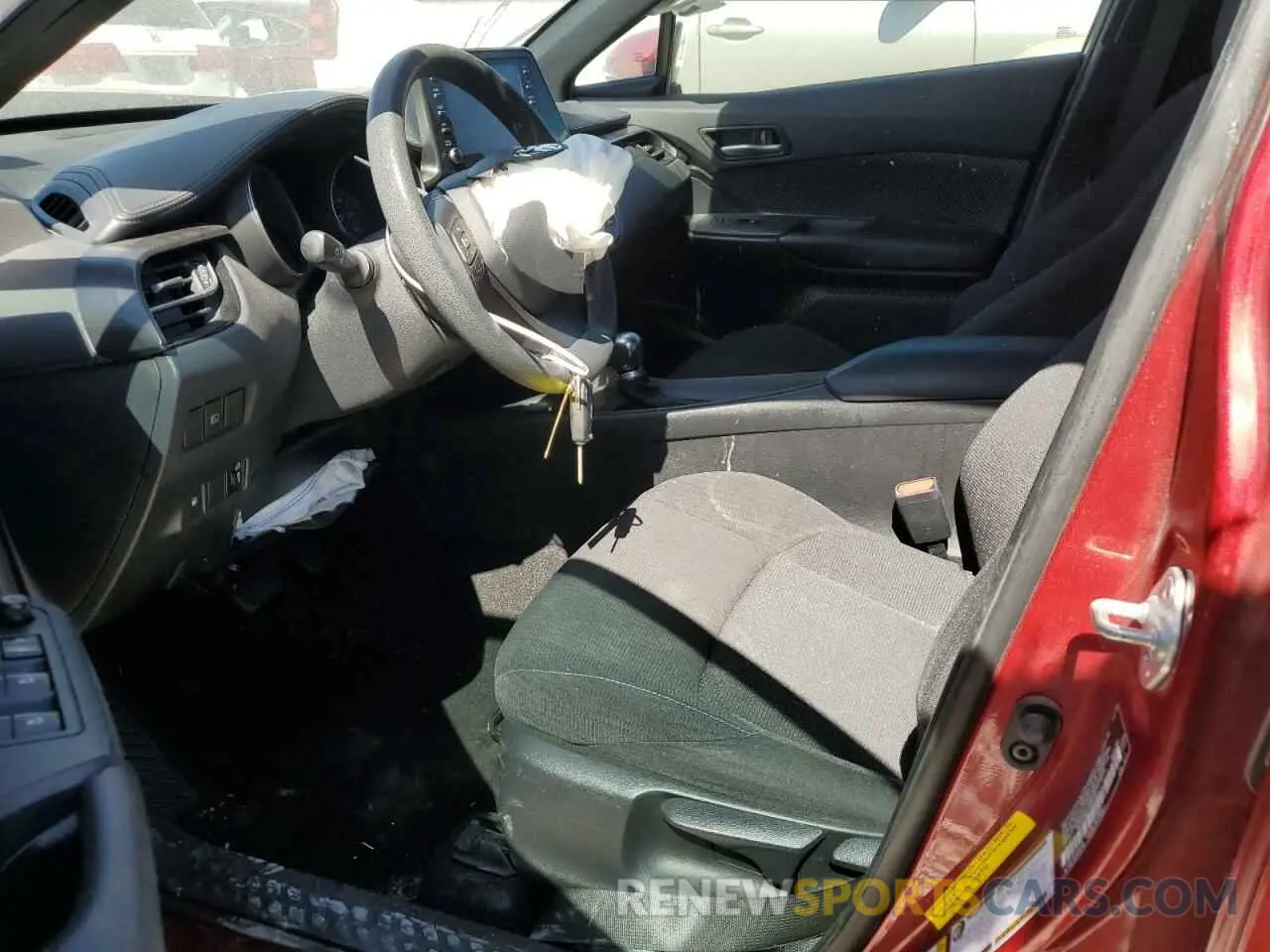 7 Photograph of a damaged car NMTKHMBX2KR082945 TOYOTA C-HR 2019