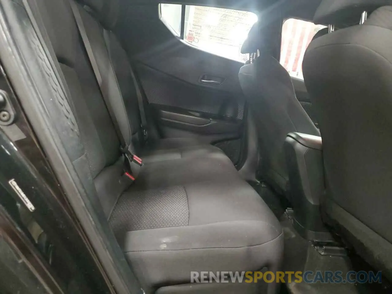 11 Photograph of a damaged car NMTKHMBX2KR083836 TOYOTA C-HR 2019