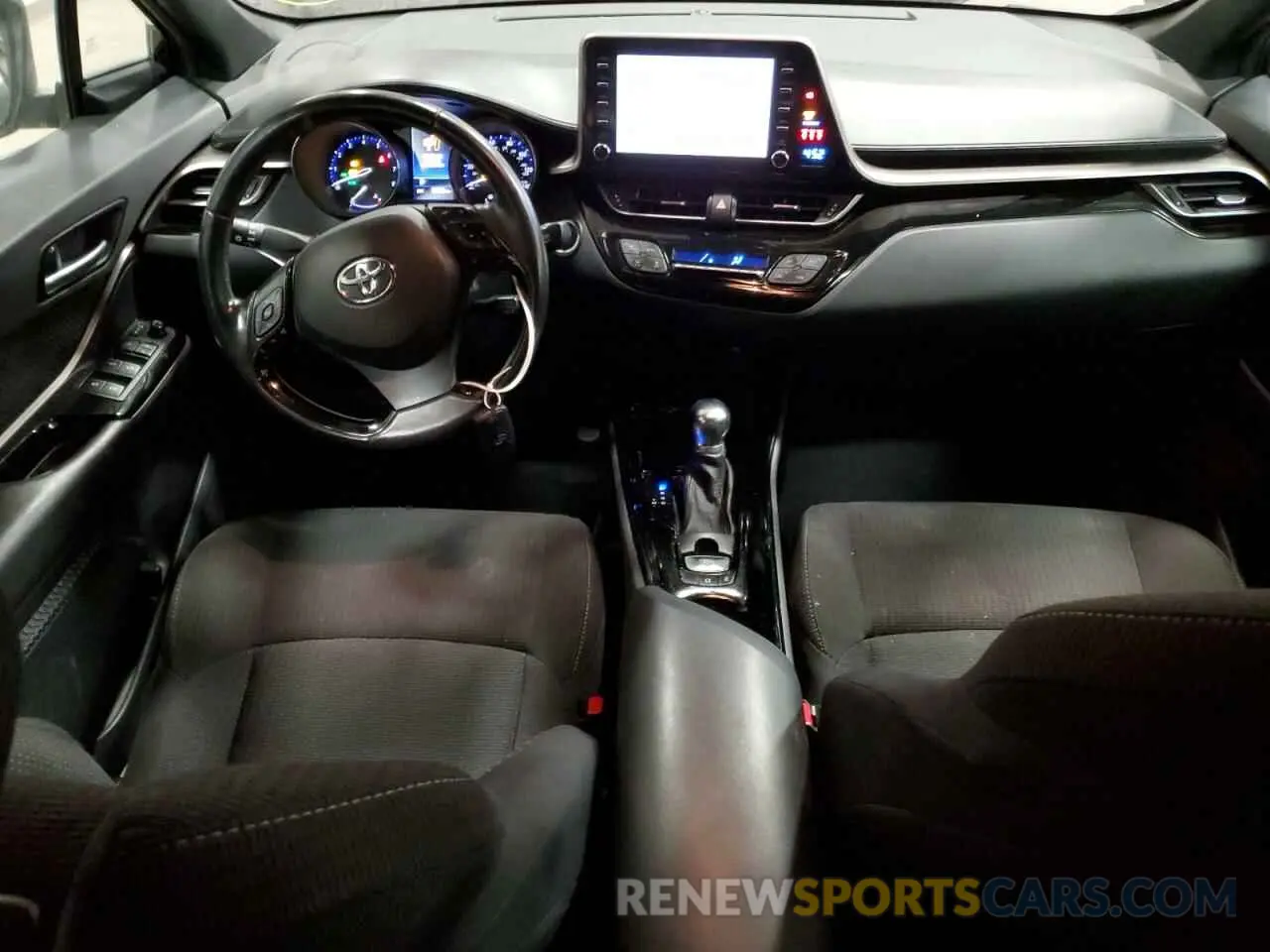 8 Photograph of a damaged car NMTKHMBX2KR083836 TOYOTA C-HR 2019