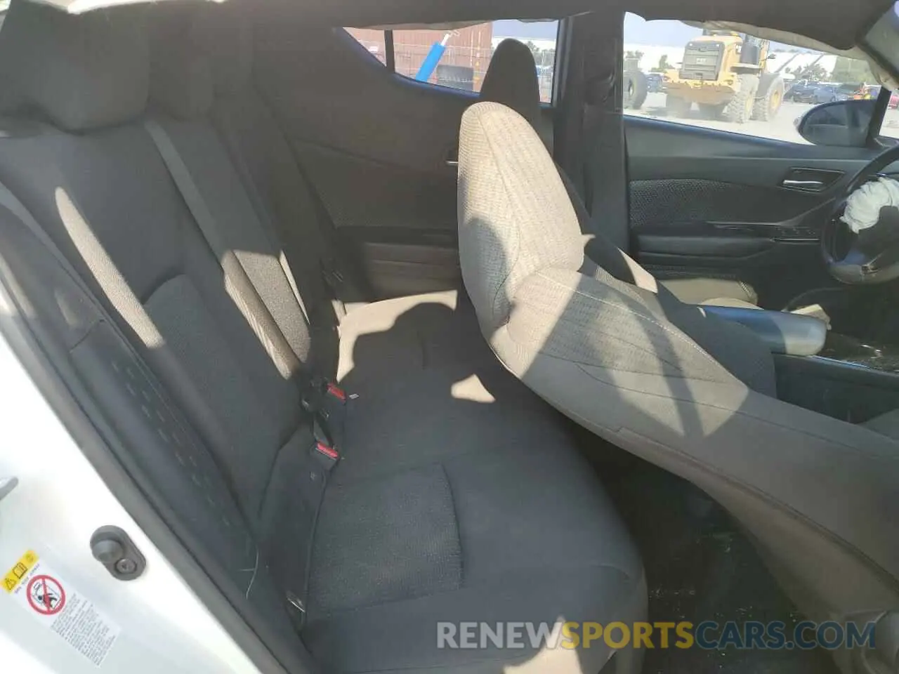 11 Photograph of a damaged car NMTKHMBX2KR086218 TOYOTA C-HR 2019