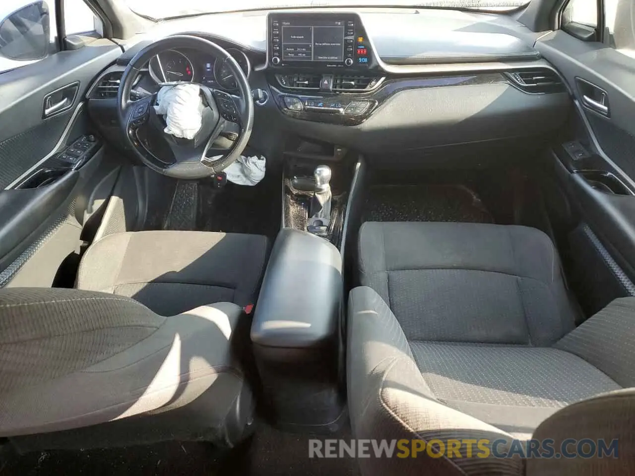 8 Photograph of a damaged car NMTKHMBX2KR086218 TOYOTA C-HR 2019