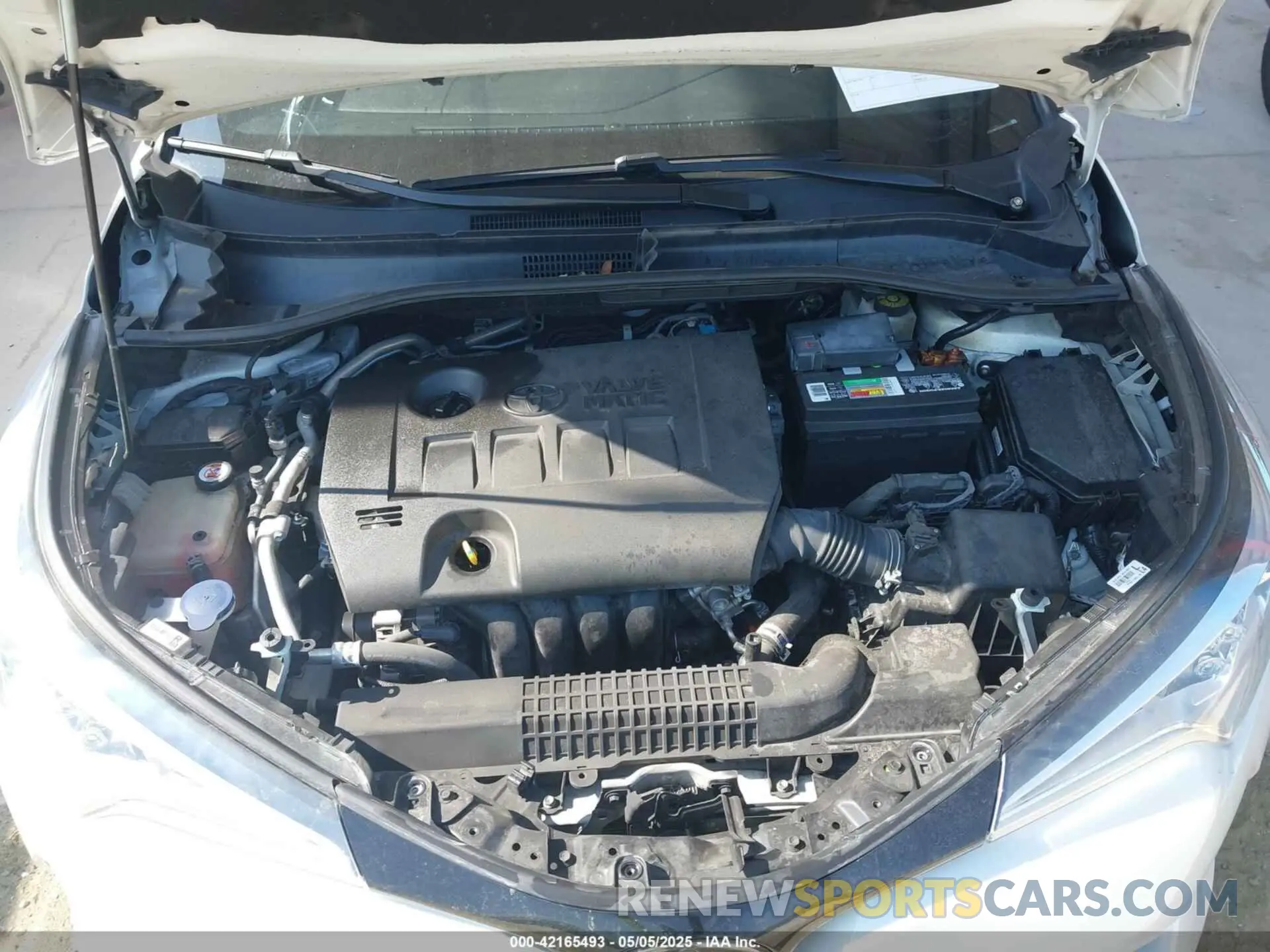 10 Photograph of a damaged car NMTKHMBX2KR087529 TOYOTA C-HR 2019