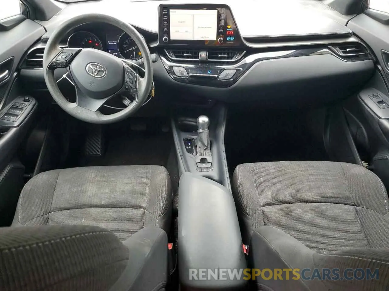 8 Photograph of a damaged car NMTKHMBX2KR087773 TOYOTA C-HR 2019