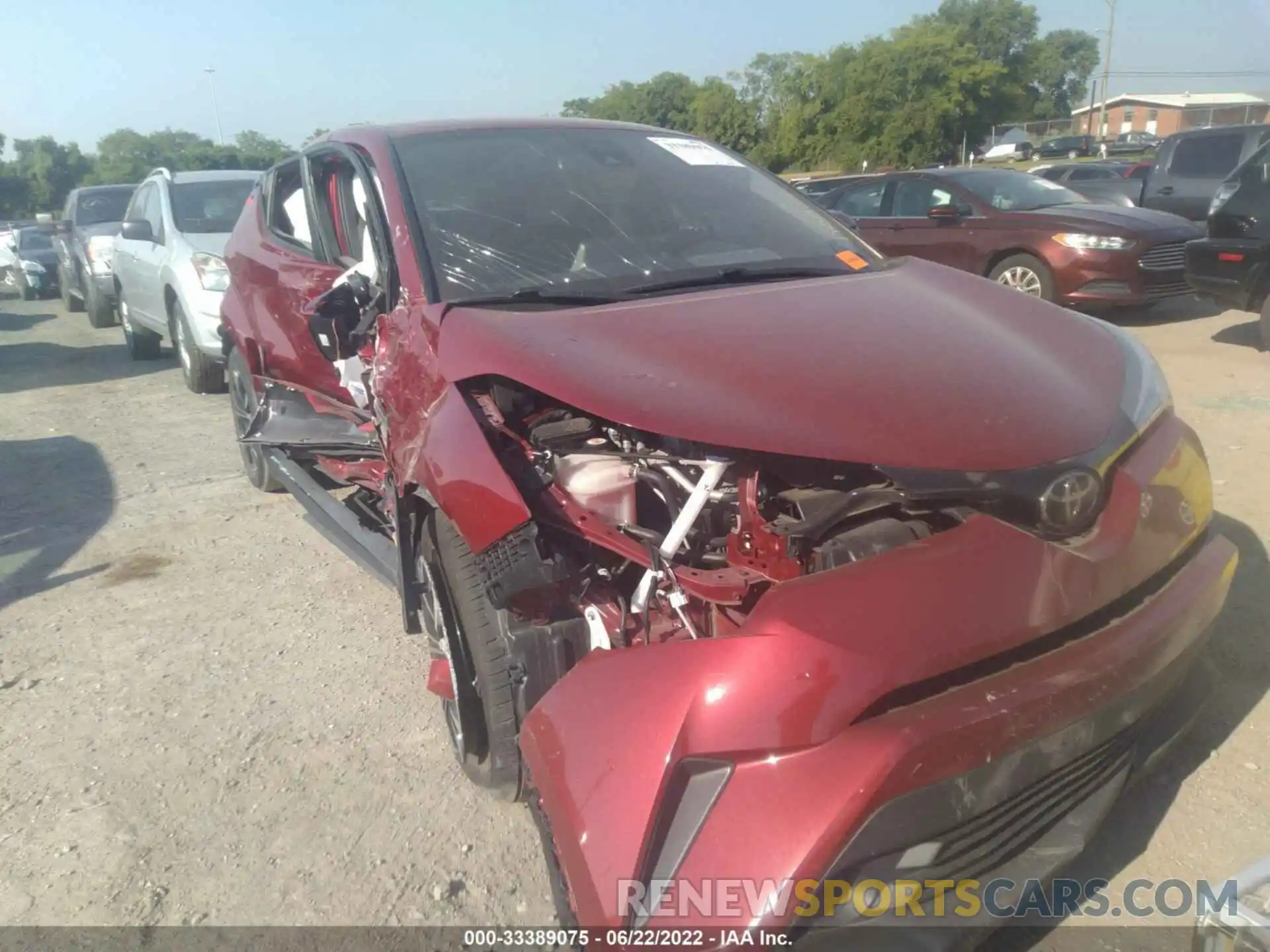 1 Photograph of a damaged car NMTKHMBX2KR088096 TOYOTA C-HR 2019